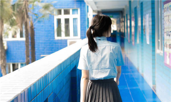 江阳如何找到一个可以帮助我生孩子的女人？